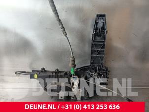 Mercedes Vito Deurslot Mechaniek 2Deurs rechts O237778 foto 3