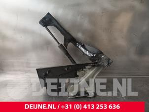Lynk & Co 01 Motorhaube Scharnier O237917 foto 2