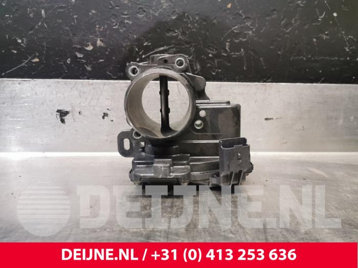 Gebruikte Gasklephuis Citroen Jumpy 2.0 Blue HDI 120 Prijs € 48,40 Inclusief btw aangeboden door van Deijne Onderdelen Uden B.V.