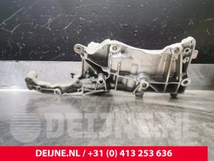 Citroen Jumpy Dynamosteun onder O237930 foto 3