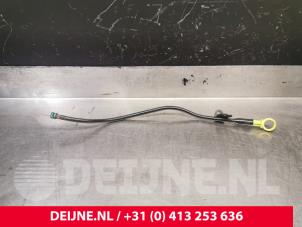 Gebruikte Olie Peilstok Citroen Jumpy 1.5 Blue HDi 100 Prijs € 24,20 Inclusief btw aangeboden door van Deijne Onderdelen Uden B.V.