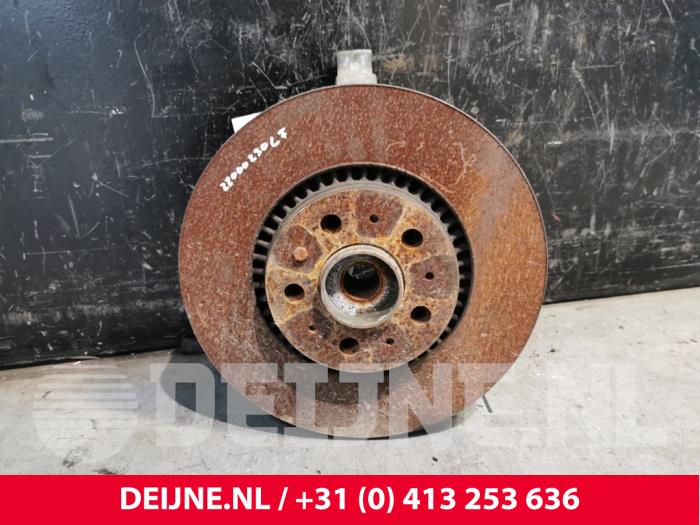 Volvo S60 Achsschenkel links vorne O238017