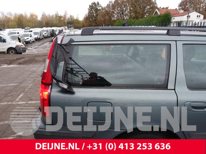 Volvo V70 Extra window 4-door, right O238055