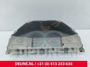 Volvo V70 Kilometerteller KM O238059 foto 2