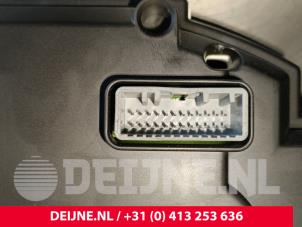 Nissan NV400 Tacho - Kombiinstrument KM O238335 foto 3