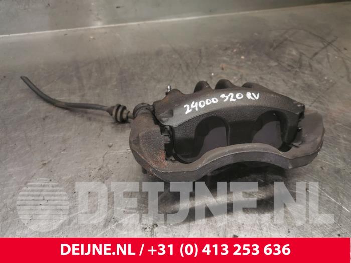 Nissan NV400 Remklauw (Tang) rechts-voor O238347