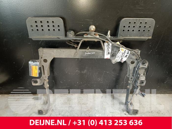 Nissan NV400 Towbar O238365