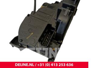 Nissan NV400 Türschlossmechanik 2-türig rechts O238377 foto 2