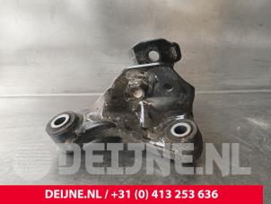 Tesla Model Y Engine mount O238398 photo 3