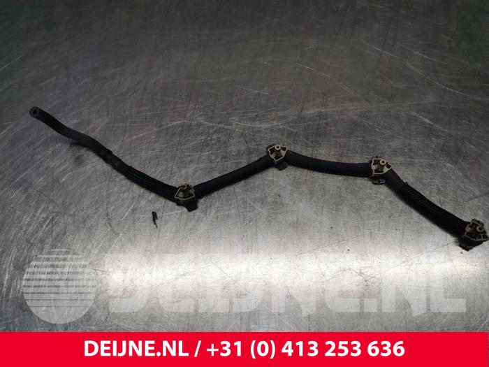 Volkswagen Caddy Brandstof retourleiding O238417