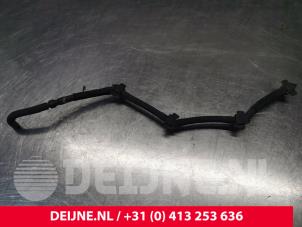 Volkswagen Caddy Fuel return line O238417 photo 2