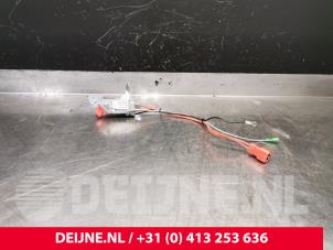 Volvo V60 Acculader O238438 foto 2