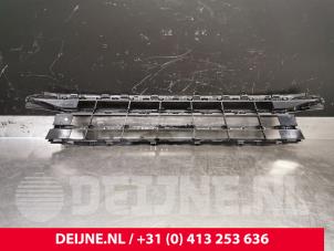Volkswagen Passat Stoßstange Bodenplatte O238517 foto 3