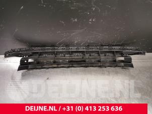Volkswagen Passat Stoßstange Bodenplatte O238517 foto 4