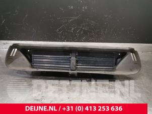 Gebruikte Luchtgeleider Volvo V40 (MV) 1.6 D2 Prijs € 150,00 Margeregeling aangeboden door van Deijne Onderdelen Uden B.V.