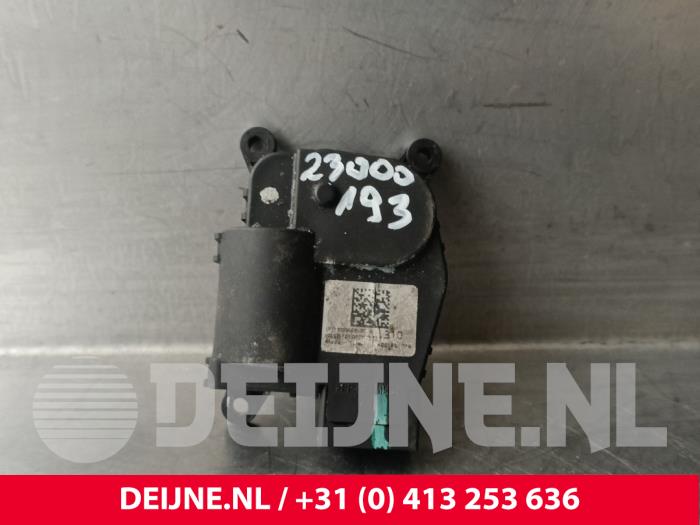 Tesla Model Y Kachelklep Motor O238537