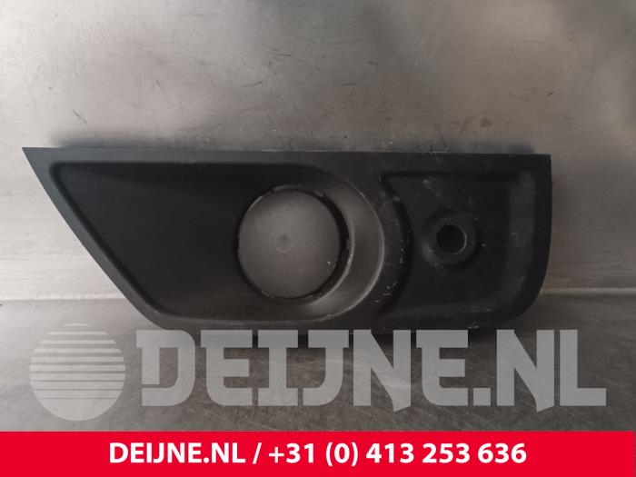 Renault Master Afdekplaat mistlamp links O238544