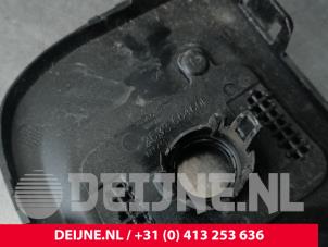 Renault Master Afdekplaat mistlamp links O238544 foto 3