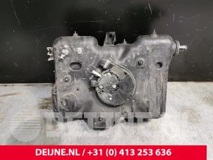 Nissan NV400 Adblue Tank O238554 photo 3
