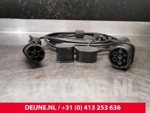 Lynk & Co 01 Oplaadkabel hybride O238779 foto 2