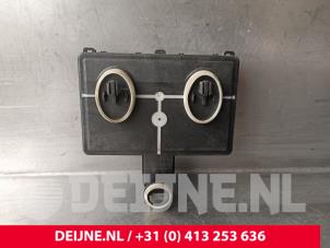Volkswagen Caddy Centrale Deurvergrendelings Module O238794 foto 2