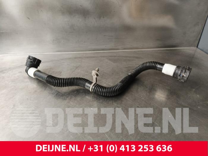 Gebruikte Waterpijp Tesla Model Y (5YJY) Long Range,Performance AWD Prijs € 60,50 Inclusief btw aangeboden door van Deijne Onderdelen Uden B.V.