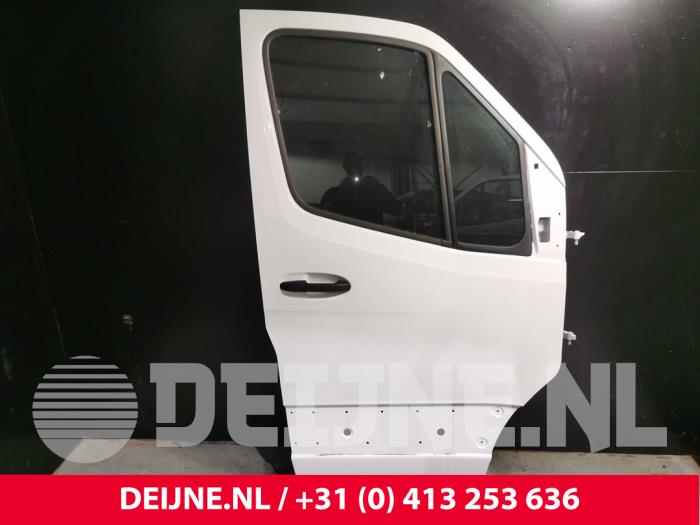 Mercedes Sprinter Tür 2-türig rechts O238818