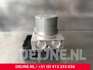 Lynk & Co 01 ABS Pumpe O238875 foto 3