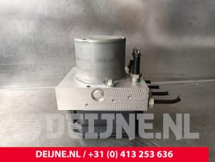 Lynk & Co 01 ABS Pumpe O238875 foto 2