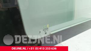 Mercedes Sprinter Ruit Laaddeur zijkant O238932 foto 4