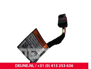 Lynk & Co 01 Rear gas strut, left O238899 photo 3