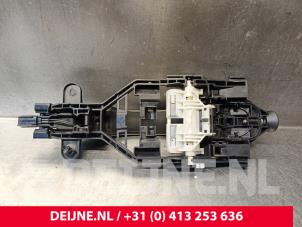 Lynk & Co 01 Portiergreep 4Deurs rechts-voor O238911 foto 2