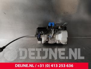 Lynk & Co 01 Deurslot Mechaniek 4Deurs links-achter O238955 foto 3