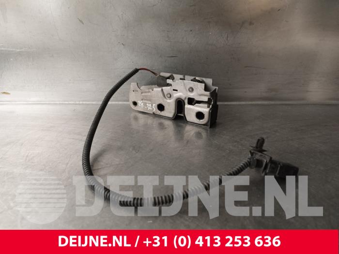 Porsche Panamera Bonnet lock mechanism O238983