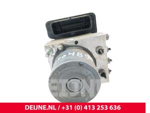 Toyota Pro-Ace ABS Pumpe O239001 foto 2