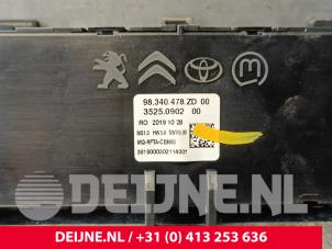 Toyota Pro-Ace Heater control panel O239024 photo 3