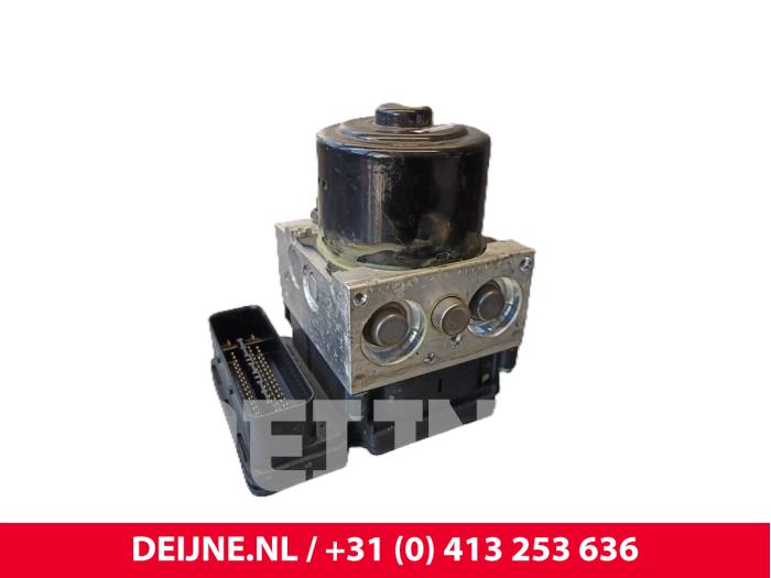 Volkswagen Transporter ABS pump O239111