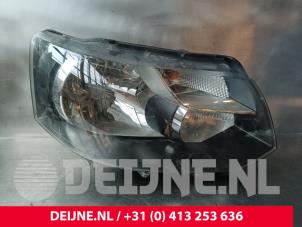 Gebruikte Koplamp rechts Volkswagen Transporter T5 2.0 TDI DRF Prijs € 121,00 Inclusief btw aangeboden door van Deijne Onderdelen Uden B.V.
