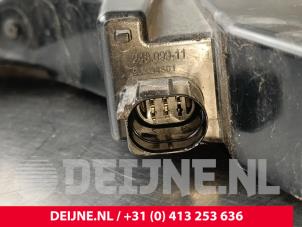 Porsche Taycan Rücklicht links O239186 foto 3