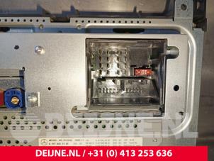 Mercedes Vito Display Multi Media control unit O239213 photo 3
