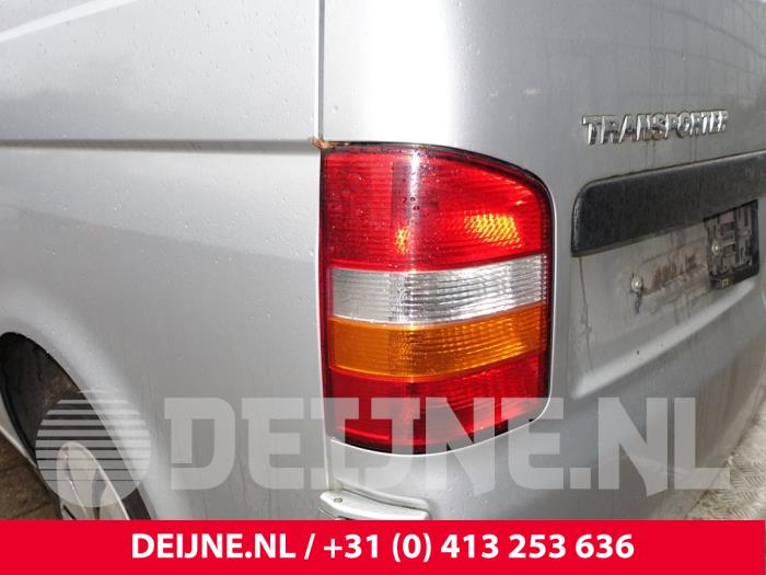 Volkswagen Transporter Achterlicht links O239308