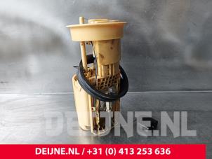 Gebruikte Tank element Pomp Volkswagen Transporter T5 1.9 TDi Prijs € 42,35 Inclusief btw aangeboden door van Deijne Onderdelen Uden B.V.