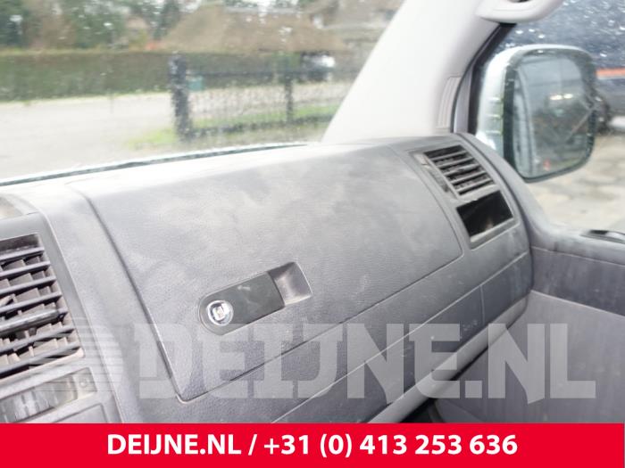 Volkswagen Transporter Handschuhfach O239321