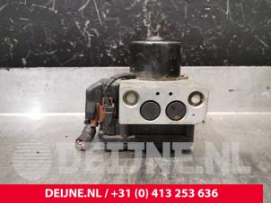 Volvo XC70 ABS pump O239398 photo 2