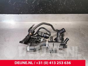 Opel Vivaro Thermostaathuis O239628 foto 2