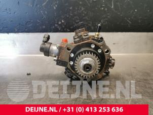 Opel Vivaro Mechanical fuel pump O239630 photo 3