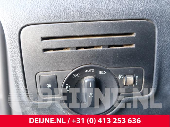 Mercedes Vito Licht Schakelaar O239688