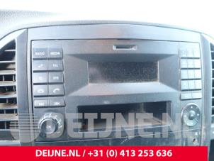 Gebruikte Regelunit Multi Media Mercedes Vito (447.6) 2.2 114 CDI 16V Prijs op aanvraag aangeboden door van Deijne Onderdelen Uden B.V.
