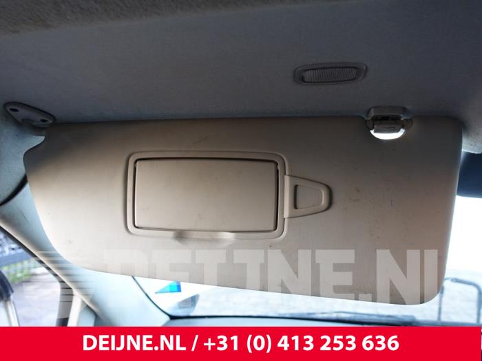 Mercedes Vito Zonneklep O239722