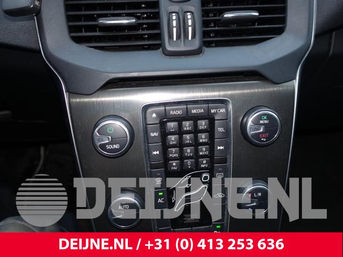 Volvo V40 Heizung Bedienpaneel O239777